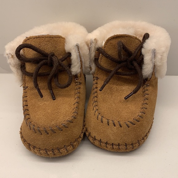 New baby UGG boots sz 2/3 - Picture 4 of 7